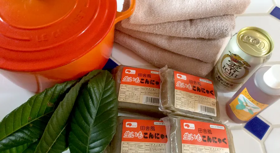 びわ葉こんにゃく温湿布￼療法